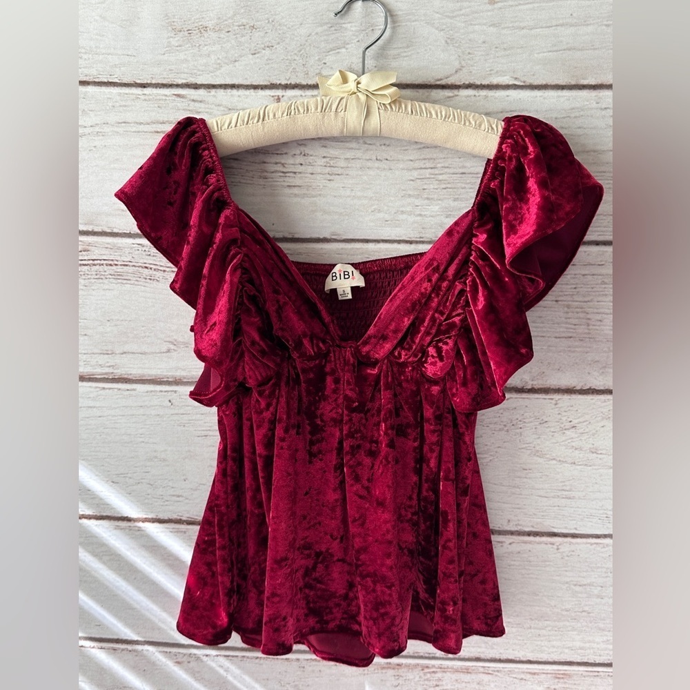 BiBi Red Crushed Velvet Ruffle Sleeve Top – Size Small ❤️✨ Date Night Party - Picture 2 of 7